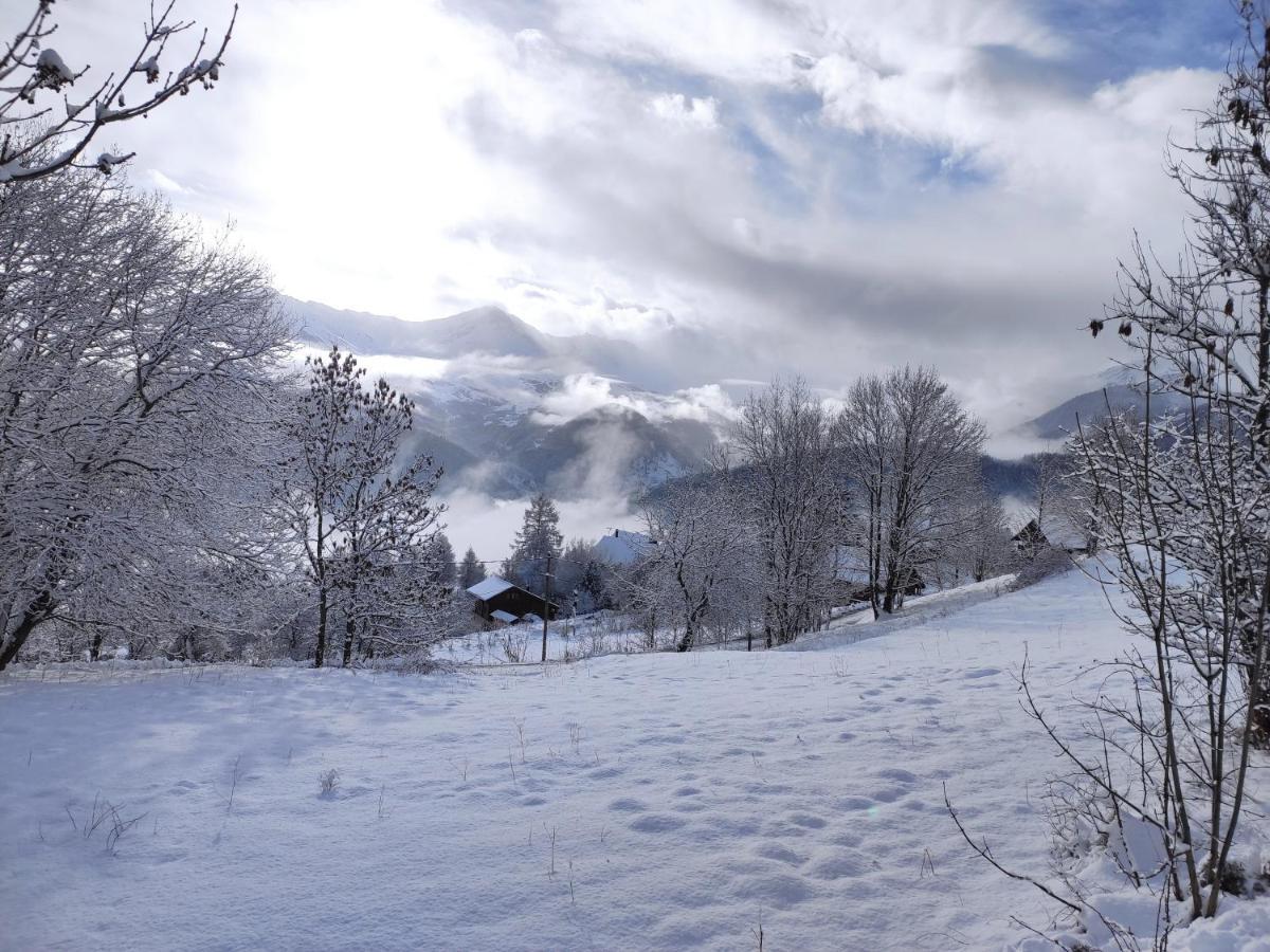 Bel Appartement Au Rez De Chaussee D'Un Chalet Jarrier Exteriör bild